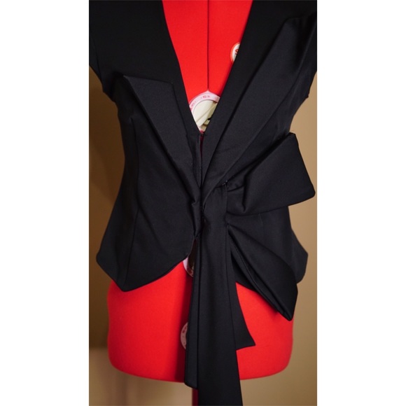 One-of-a-Kind Bow Top - Picture 6 of 8